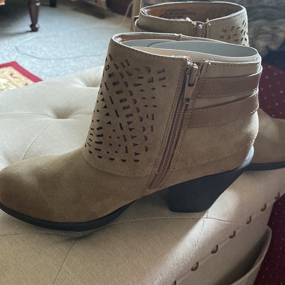 Ladies boots size 6 medium - Picture 2 of 6